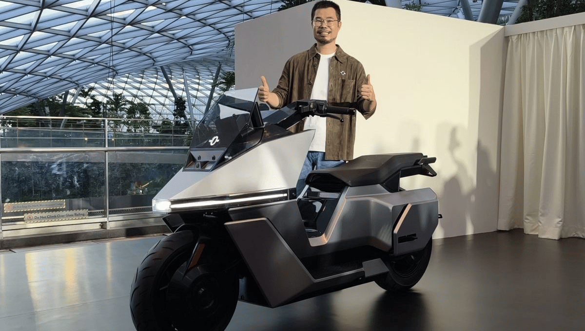 Motor Listrik Omo X Resmi Produksi Massal: Inovasi Self-Balancing Pertama di Dunia